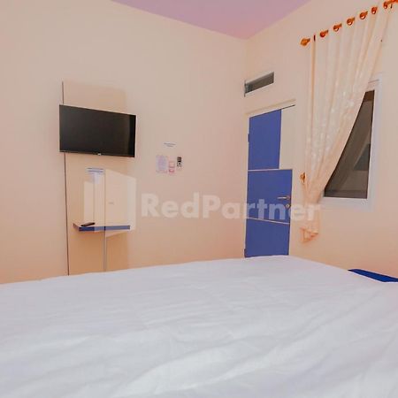 Ungu Kangen Hotel Bogor Mitra Reddoorz Dış mekan fotoğraf